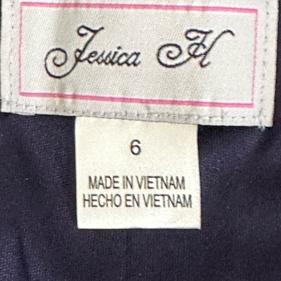 Jessica H sz 6 dress in a blue  and white print. Midi length. The top is.lined - Picture 12 of 13